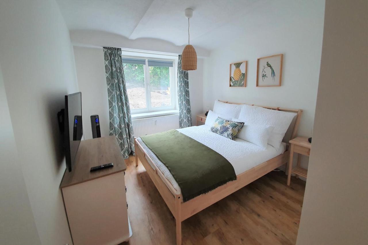 Pb Ferienwohnungen - Fewo 1 - Stilvoll Eingerichtetes Apartment Im Herzen Senftenbergs Luaran gambar