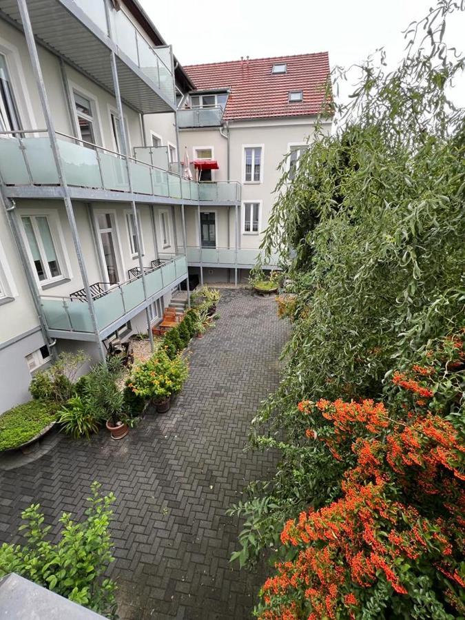 Pb Ferienwohnungen - Fewo 1 - Stilvoll Eingerichtetes Apartment Im Herzen Senftenbergs Luaran gambar